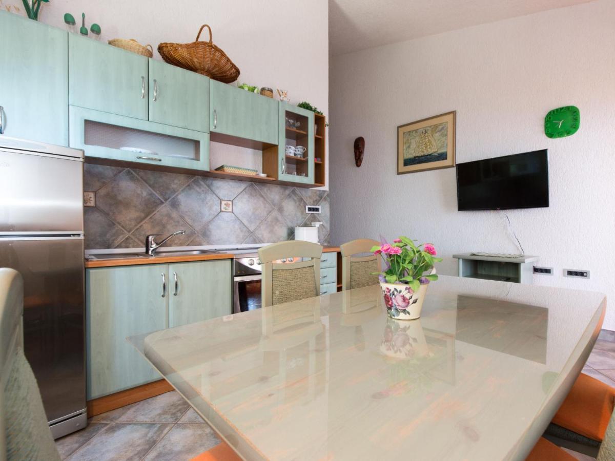 Apartment Starigrad-3 By Interhome Экстерьер фото