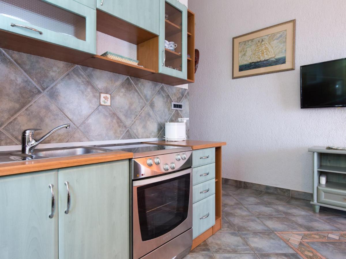 Apartment Starigrad-3 By Interhome Экстерьер фото